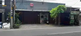 Rumah JAKARTA SELATAN LT 204M2 PINGGIR JALAN SANGAT STRATEGIS