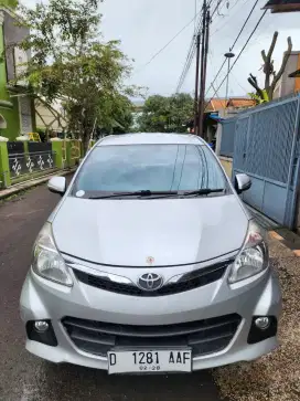 Mobil bekas avanza velos 1.5 2013