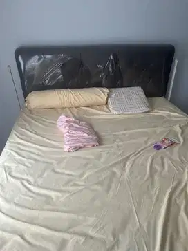Dijual Dipan dan Senderan Kasur ukuran 180x200cm