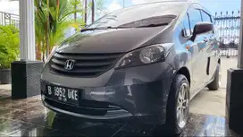 DI JUAL HONDA FREED 1.5 TYPE S TRANSMISI MATIC / AT 2010, BENSIN.