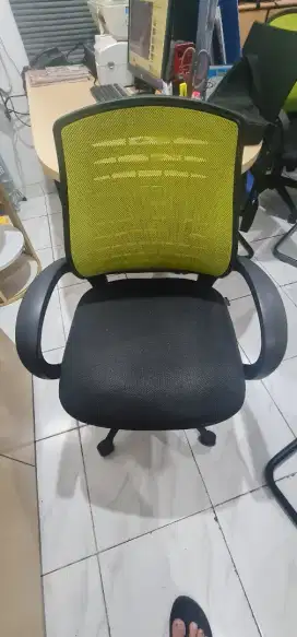 Kursi kantor informa