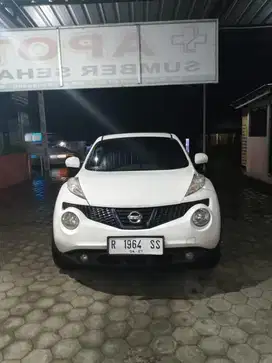 Nissan Juke 2011 1.5 putih