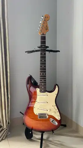 Fender Stratocaster MIM 2016 - Cherry Sunburst Original