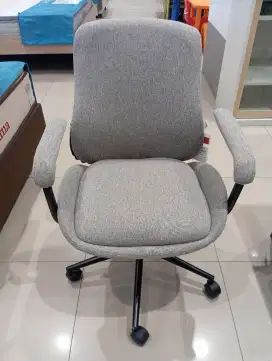Dijual kursi kantor bahan kain