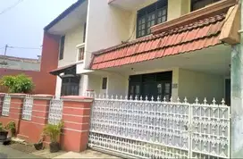 Rumah Nyaman, Lokasi Strategis, Cocok dijadikan Kost an Harga Menarik!