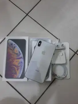 iphone xs max 64gb