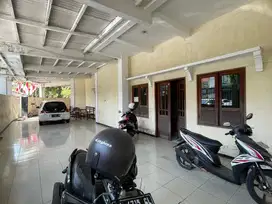 Kos Ubaya Selangkah ke Kampus bisa Jalan Kaki, Row super lebar