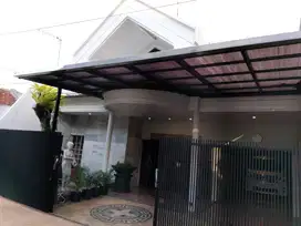 Dijual Rumah Semi Furnish Mewah Rungkut Harapan