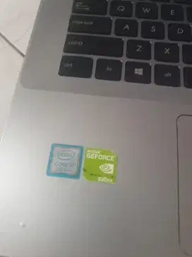 Asus gaming corei7 gen7 8/512