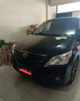 UNIT LANGKA & ISTIMEWA Kijang Innova 2.5 V Diesel Inova Matic Solar