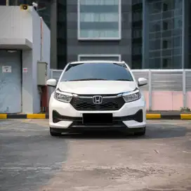 Honda BRIO E 1.2 CVT 2023 - PUTIH
