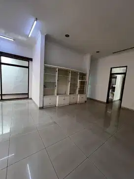 Taman Sakura Dijual Rumah Bagus Siap Huni
