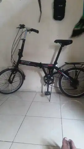Di jual sepeda lipat SHIMANO Aleoca