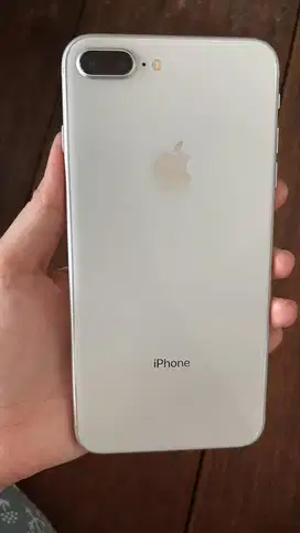 Iphone 8+ 64GB warna putih