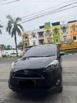 Sienta type v 2017 matic