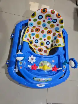 Baby Walker murah baru belum dipakai