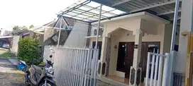 Rumah Dikontrakkan dekat kampus Unibraw-Unmuh-ITN-3 KT; 2 KM