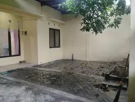 DISEWAKAN RUMAH TENGAH KOTA SIDOARJO