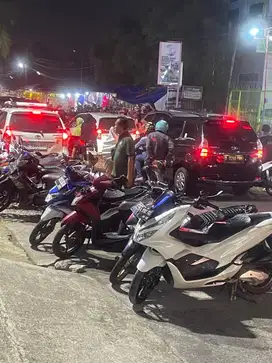 Jual cepat ruko gandeng di Jalan Raya Pondok Ungu Permai