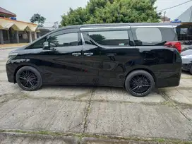 Di jual Toyota Alphard 2022 Bensin