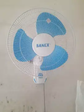 Kipas angin dinding 16 inch sanex normal siap pakai nego tipis