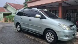 Kijang Innova Type V Luxury 2.0
