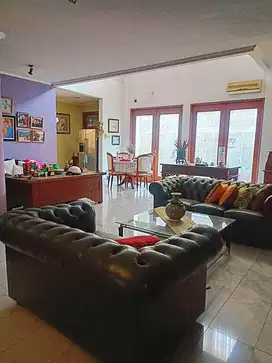 TURUN HARGA Dijual Rumah Kawasan Bintaro Jaksel
