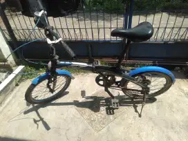 Sepeda lipat exotic UK 20