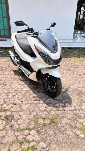 Pcx cbu 2017 warna putih original