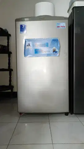 FREEZER AQUA 5 RAK