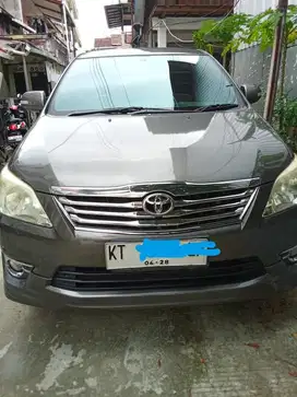 Kijang Innova tahun 2013