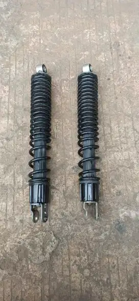 shock PCX dan Adv