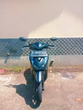 Nia:DP 900K BEAT DELUXE PLAT F KAB MOTOR BERGARANSI