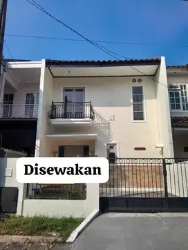 Disewakan rumah 2 lantai dalam cluster di citra gran