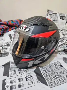 Jual bekas Helm KYT Falcon Size XL