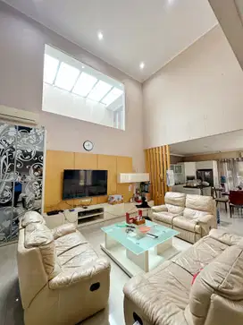 Rumah Mewah Minimalis 2 Lt Graha Family Fav