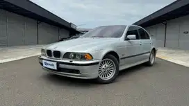 Cash Only BMW 520i 2.2 E39 Facelift L6 Sedan Bensin-AT 2002 Abu