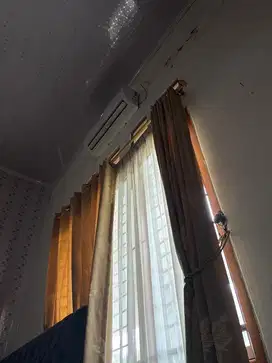 ASSISTANT RUMAH TANGGA