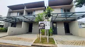 Baru Gress Rumah Surabaya Barat di Northwest Lake Surabaya