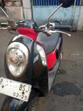 Honda scoopy 2014