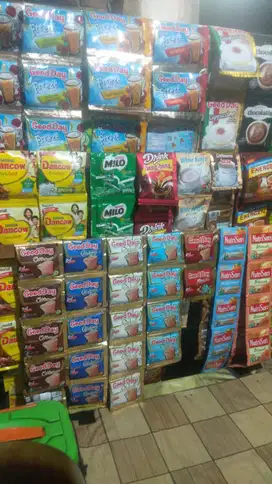 Di Butuhkan Segera Tenaga Wanita Bantu Di Angkringan