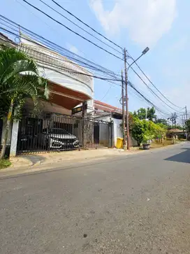 Rumah Kalibata Utara Dijual. Jalan Lebar, Strategis. NEGO sd DEAL