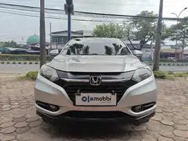 TDP 9,JT Honda HR-V 1.5 E Bensin-AT Abu-Abu 2017