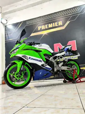 Zx25r ABS ANNIVERSARY Type super Limit km.127 . Anugerah motor rungkut