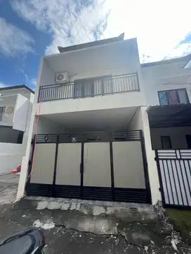 Jual rumah 2lt lokasi perumahan di jl Sesetan Strategis Hunian