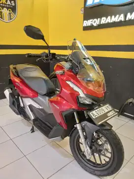 Km 4rb New ADV 160 CBS tahun 2022 READY