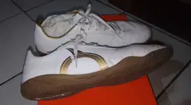 Jual sepatu futsal ortuseight mirage in white gold