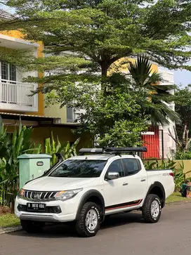 Mitsubishi Triton 2017 GLS 4WD MT Solar