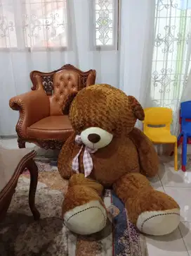 Jual boneka bekas pajangan toko