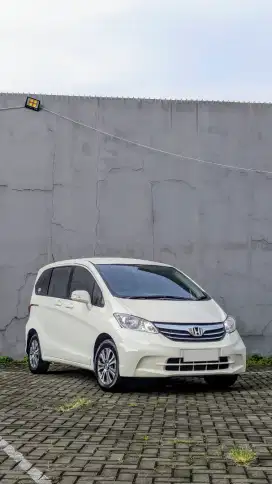 Honda Freed PSD 2013 A/T, ISTIMEWA DAN TERAWAT.